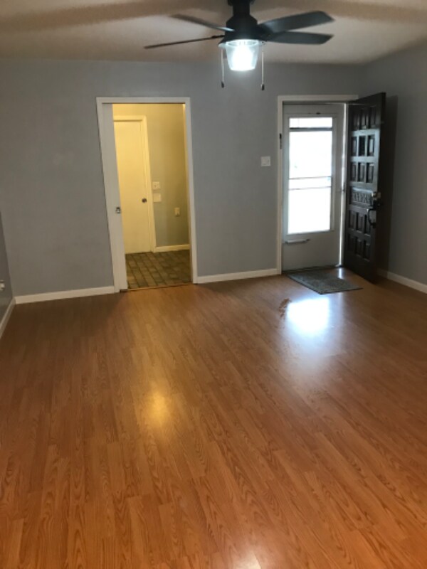 Building Photo - 443 Normandy Rd