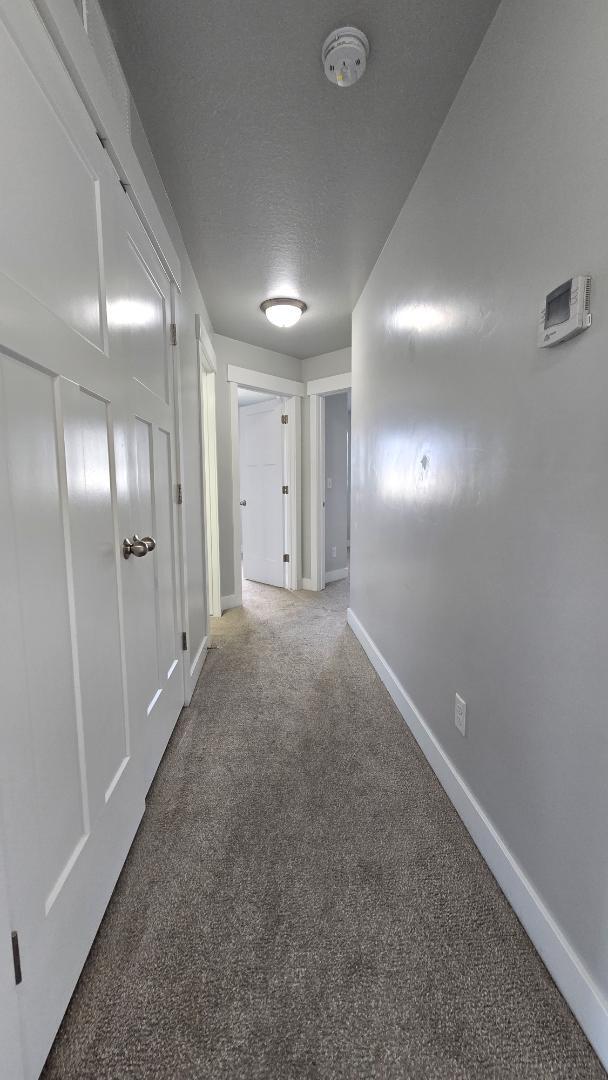 Building Photo - 4933 W Pillar Dr