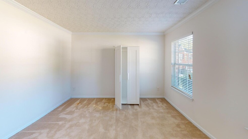 Building Photo - Spacious College Park Home | Modern comfort & great amenities