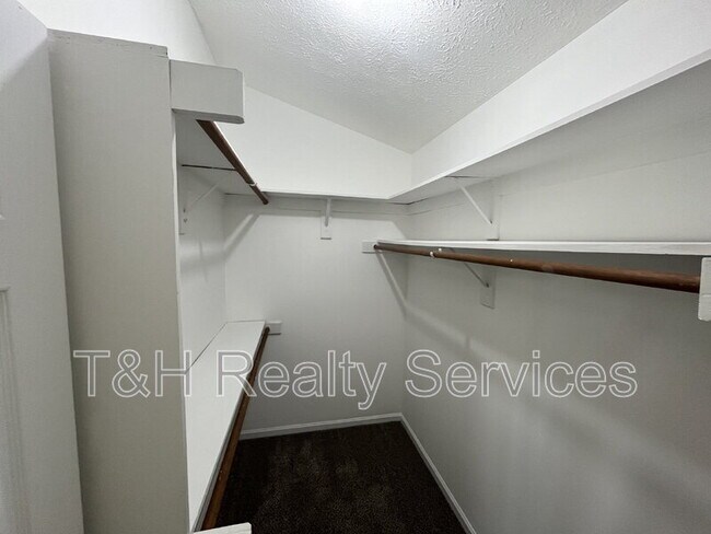 Building Photo - 860 Sable Ridge Dr