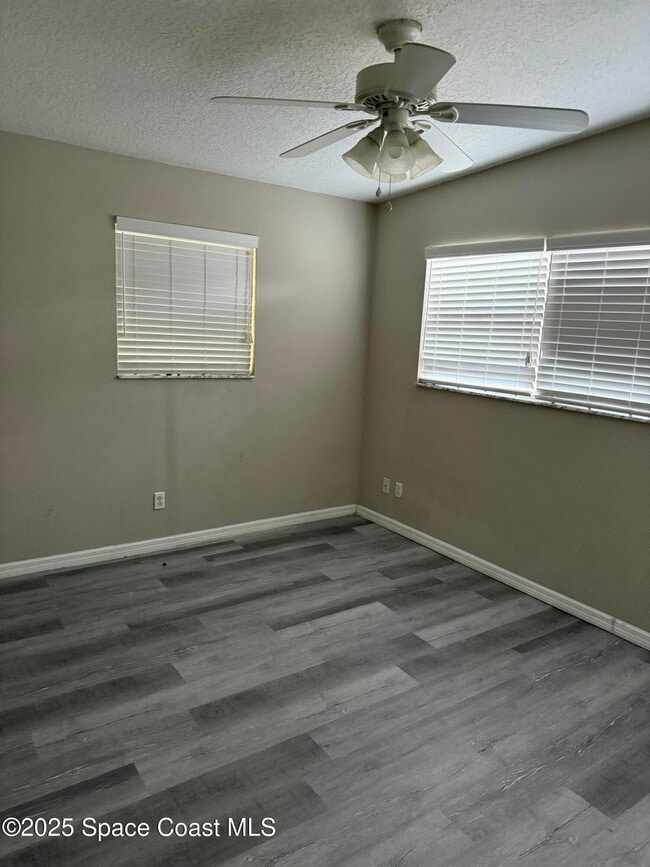 Building Photo - 895 Delano Rd