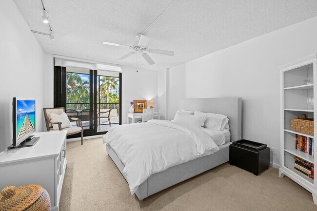 Building Photo - 3420 S Ocean Blvd