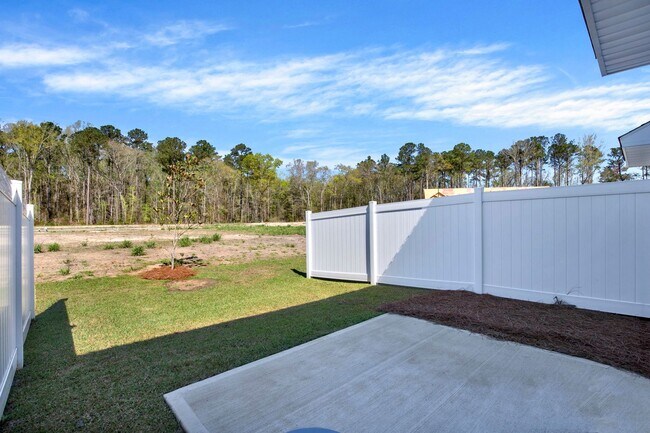 Building Photo - New Rental Now Available!