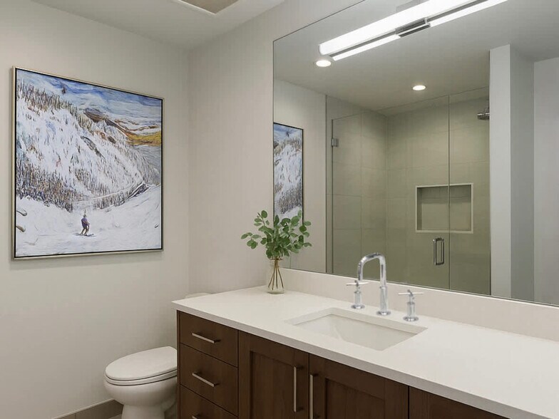 Building Photo - 800 E Hyman Ave