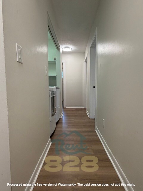 Building Photo - 609 Pineland Rd
