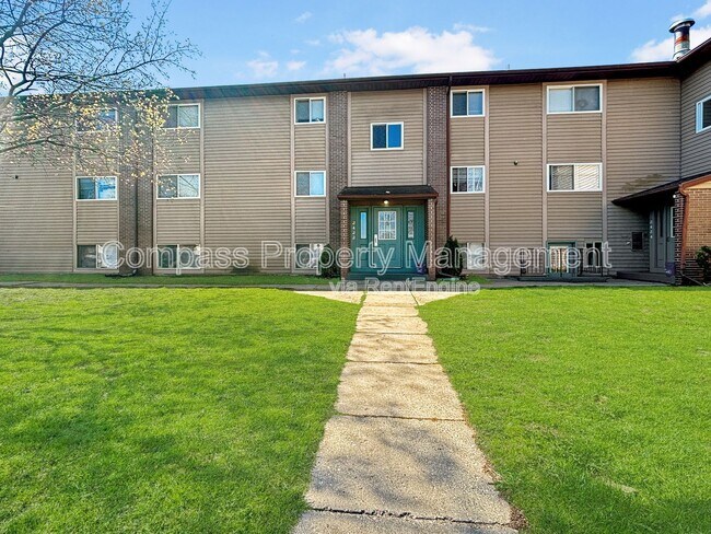 Primary Photo - 2422 36th St SW