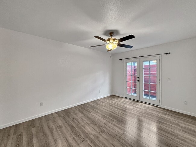 Building Photo - SD: Gorgeous 2BD/1BA Upgraded Condo in Cherokee Point W/ Parking & Private Patio!