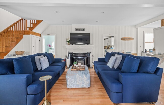 Building Photo - 639 Ocean Breeze Walk