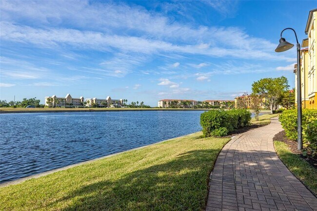 Building Photo - 99 Vivante Blvd