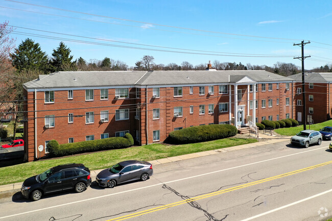 Building Photo - Perry Highway Apartments