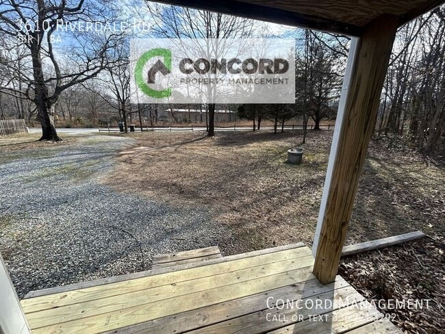 Building Photo - 3610 Riverdale Rd