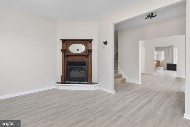 Building Photo - 12 6th Ave