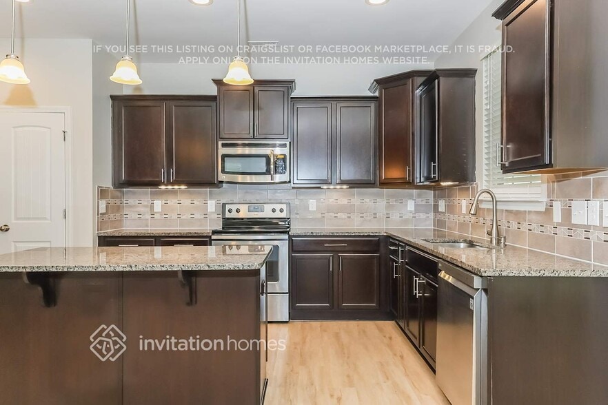 Building Photo - 38 Outwater Ridge Dr