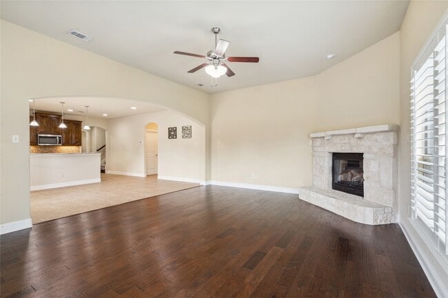 Building Photo - 4213 Pecan Bend Ln