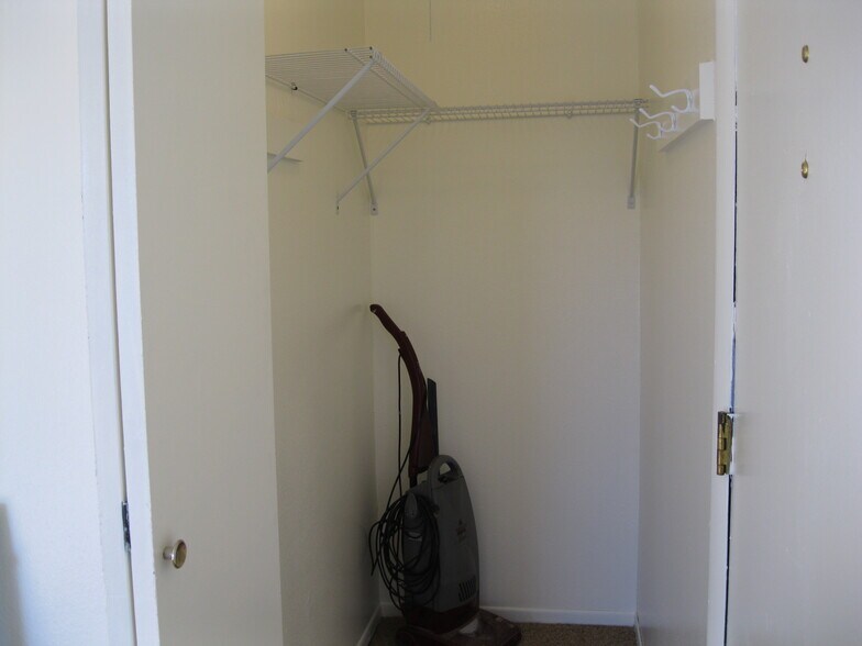 Two Extra large storage closet - 509 Mountain View Pl