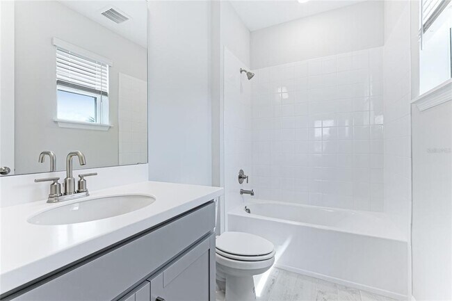 Building Photo - 8440 Skye Rnch Blvd