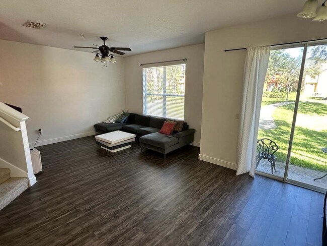 Building Photo - 1621 Little Gem Loop