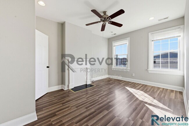 Building Photo - 2820 Q St