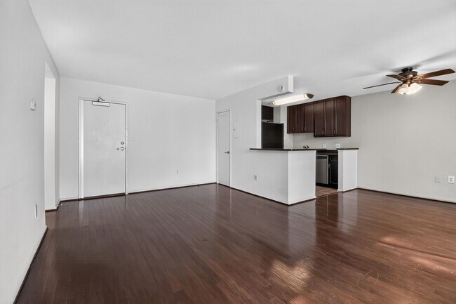 Building Photo - 12 S Van Dorn St