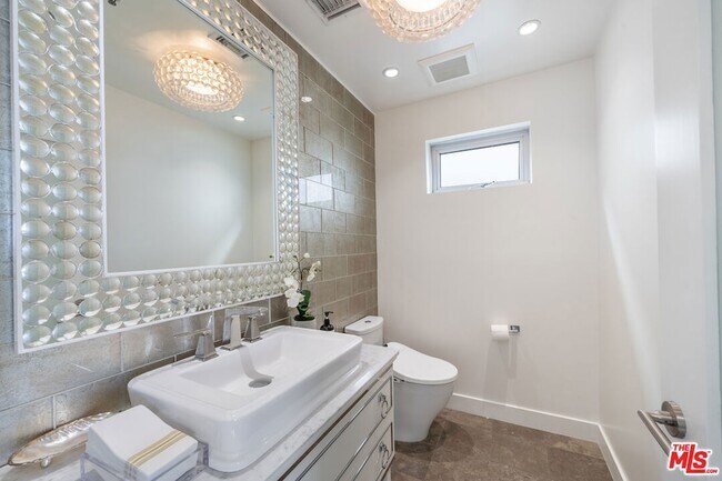 Building Photo - 26508 Latigo Shore Dr