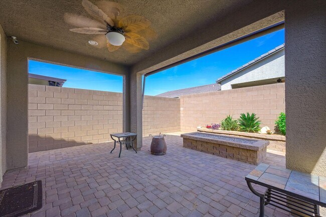 Building Photo - Upgragded 4-Bedroom Home with Casita in Gated Community