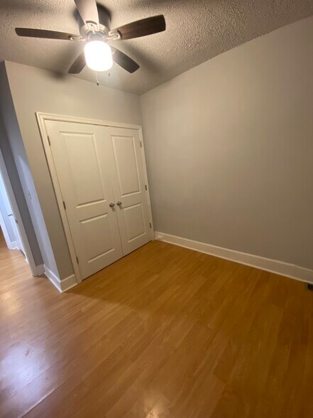 Building Photo - 2523 Sidney Ave