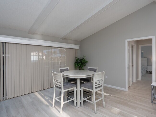 Building Photo - Turkey Furnished 3 Bed Pool Home in Venice