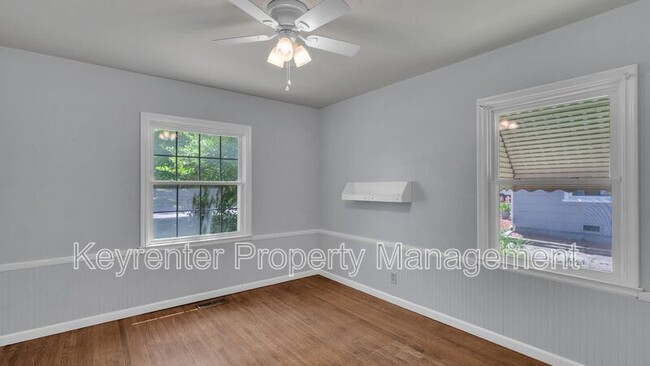 Building Photo - 2220 S Indianapolis Ave