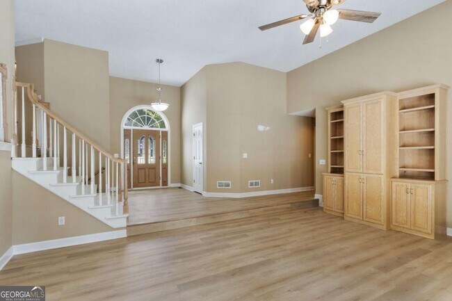 Building Photo - 4565 Ashmore Cir