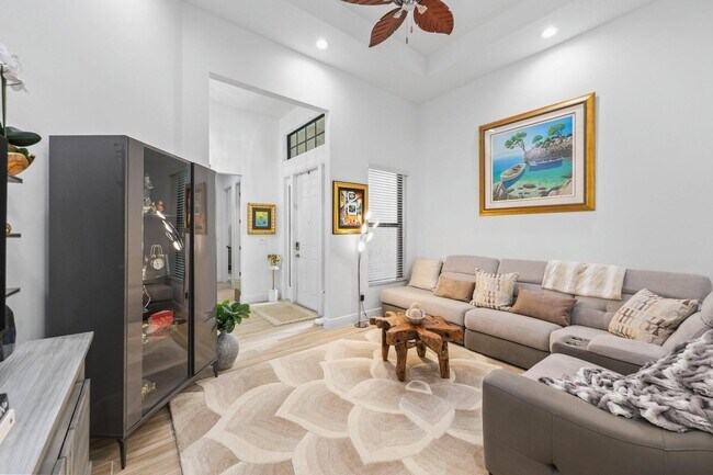 Building Photo - 9368 Cantal Cir E