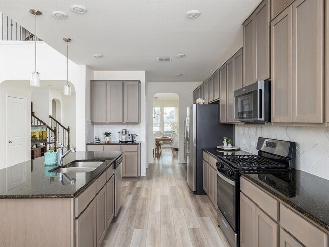 Building Photo - 3814 Riardo Dr