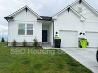 Building Photo - 27429 E Oak Vw Dr