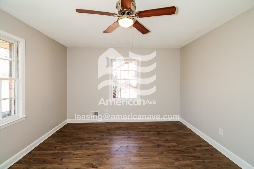 Building Photo - 718 Baffin Bay Rd