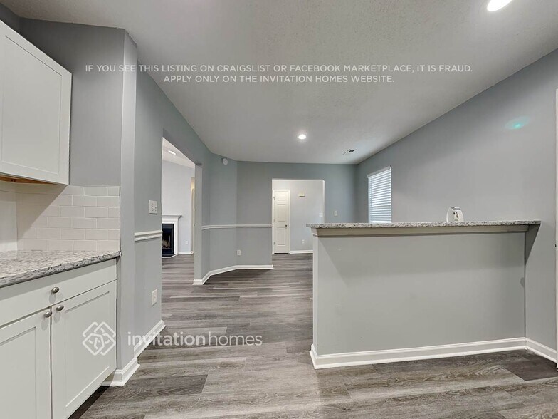 Building Photo - 6015 Running Deer Rd