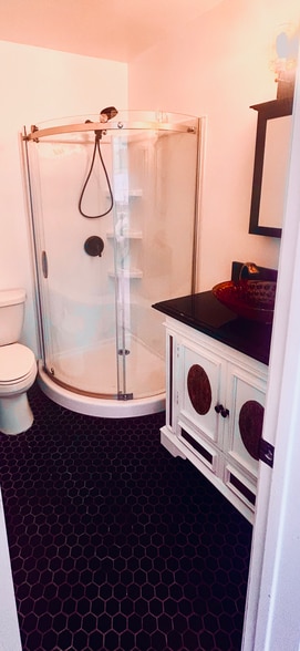 Building Photo - 719 N Cabrillo Ave