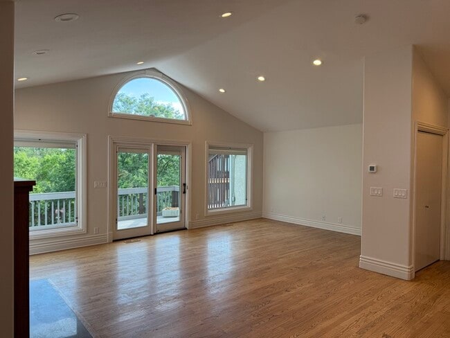 Building Photo - Modern Comfort Meets Natural Beauty