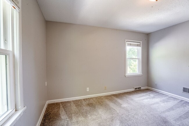 Building Photo - A Home With Character Walking Distance To Memorial Park!!