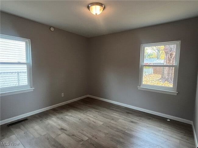 Building Photo - 1766 Green Rd