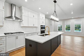 Building Photo - 7548 Sawyer Farm Wy