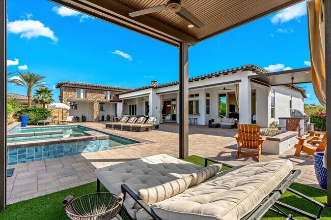 Building Photo - 54770 Cavalcade Ct