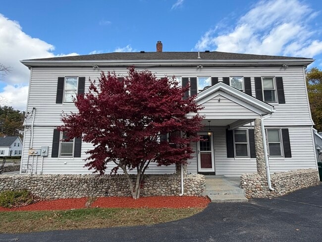 Building Photo - 70 Turnpike St