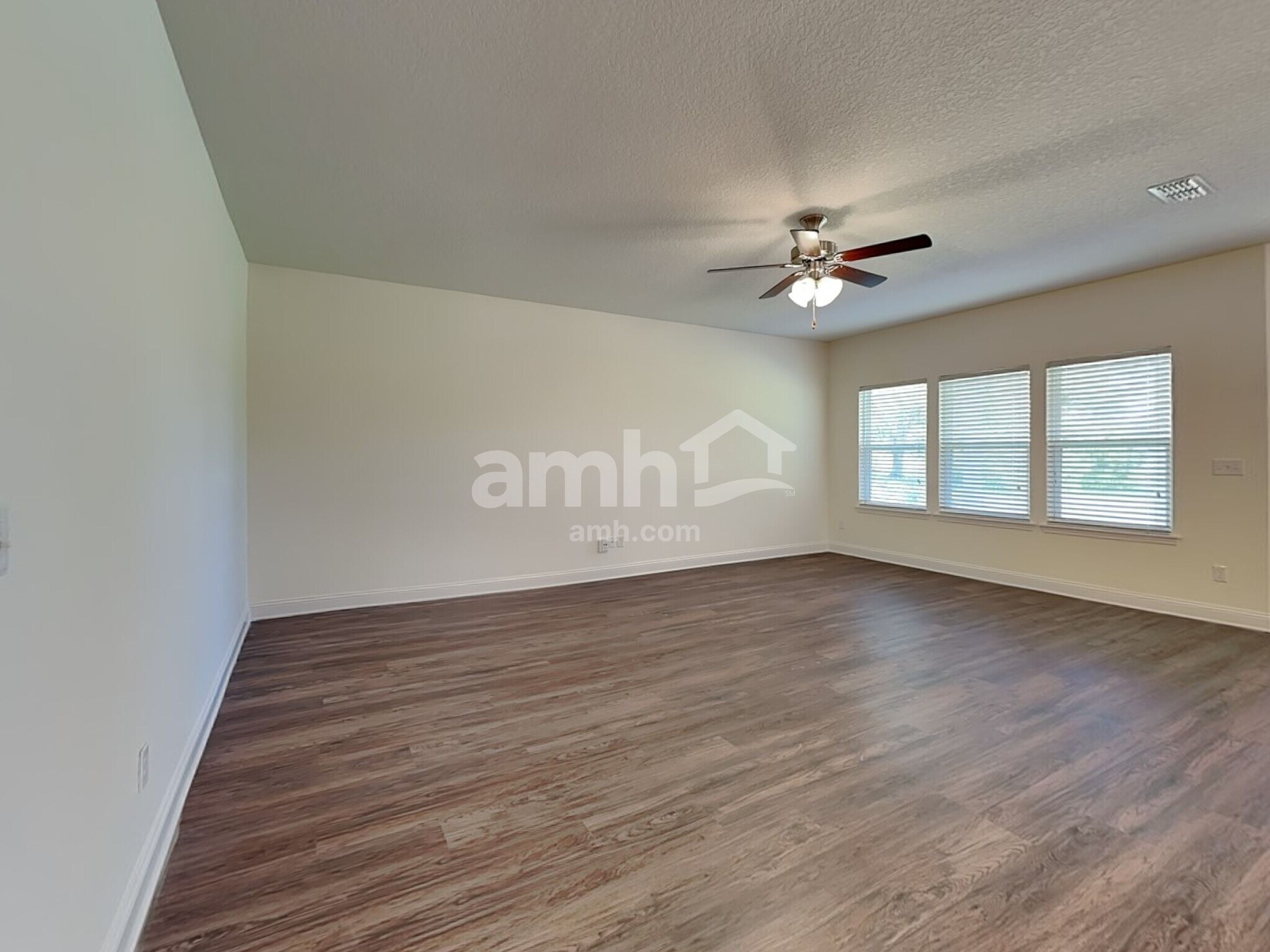 Building Photo - 319 Cortez Dr