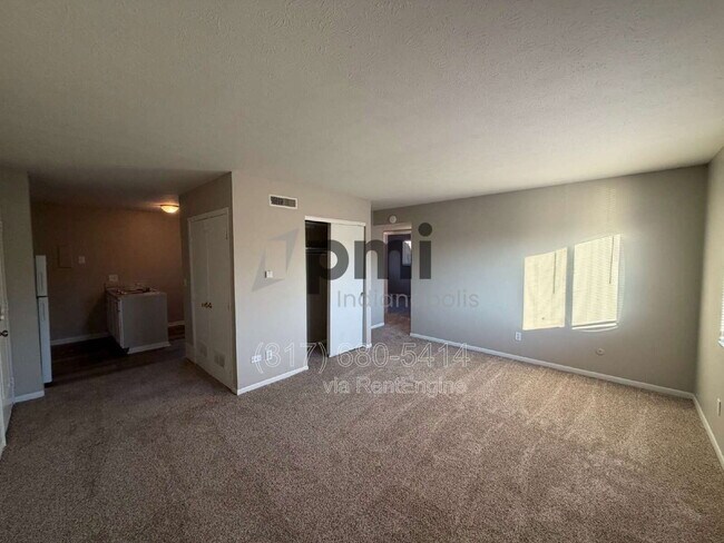 Building Photo - 828 Whitethorne Ave