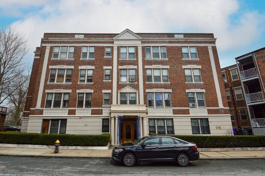 Building Photo - 22 Sutherland Rd