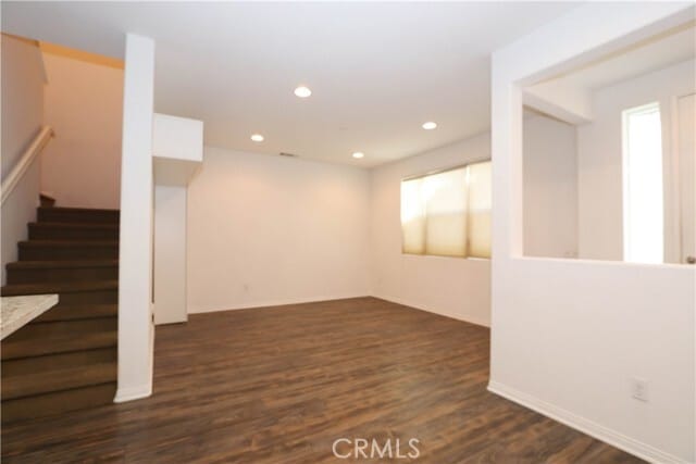 Building Photo - 163 E Commercial St