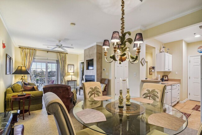 Building Photo - Enjoy coastal living in this Rehoboth Beac...