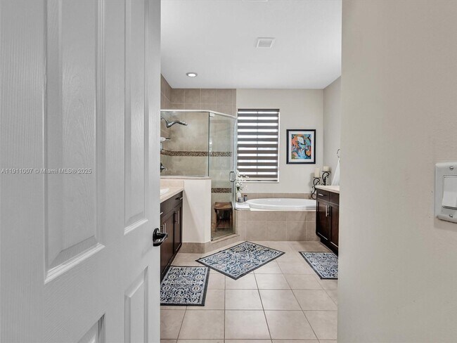 Building Photo - 3752 NW 85th Terrace