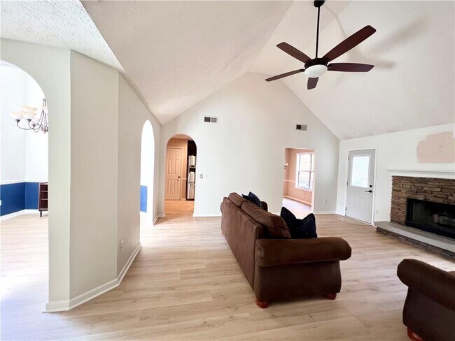 Building Photo - 1790 Alcovy River Dr