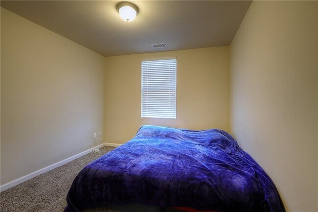 Building Photo - 1230 Dianne Dr