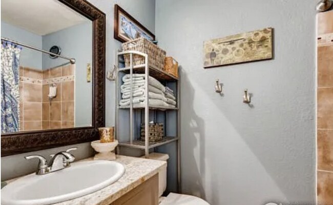 Building Photo - Beautiful 2 Bed 2 Bath in the heart of Boulder!